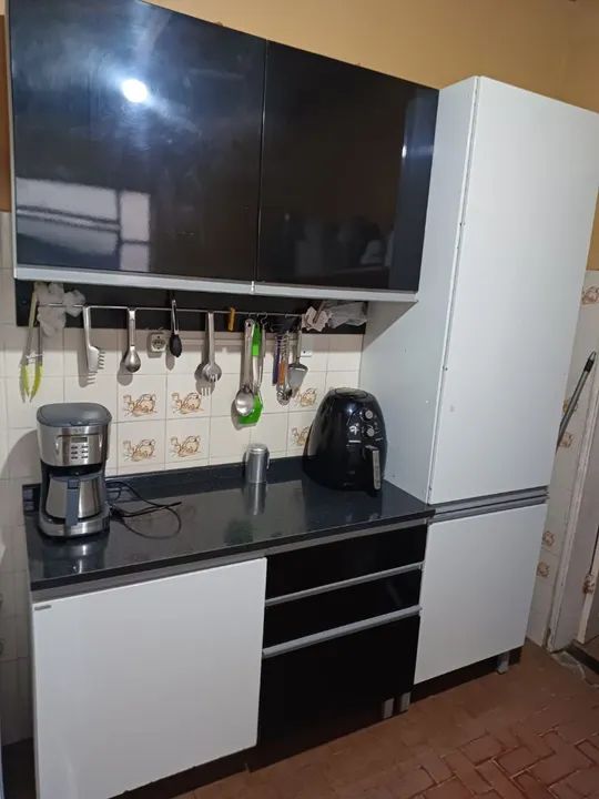 Armários de Cozinha - Preto e Branco