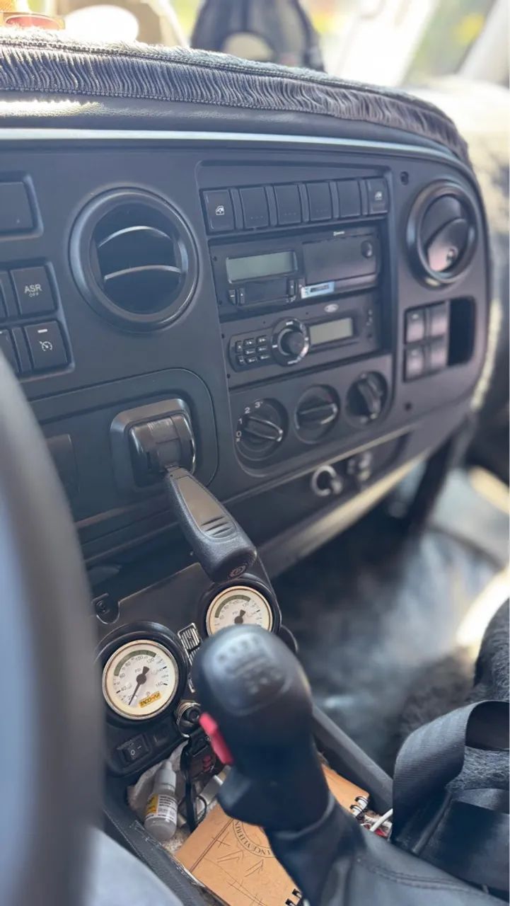 Caminhão Ford Cargo 1419 - Foto 4