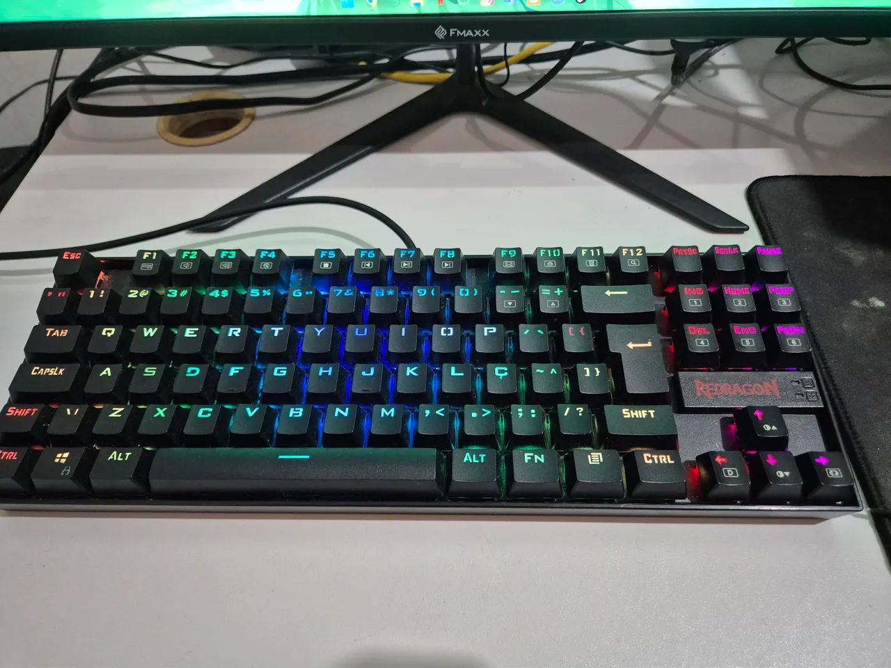 Teclado Reddragon Kurama - Gamer - Foto 4