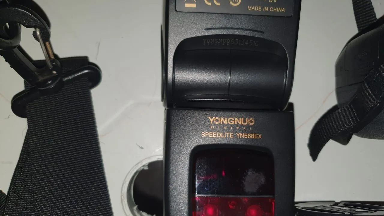 Nikon D5200 com 2 lentes, flash externo, bolsa e bateria extra. - Foto 3