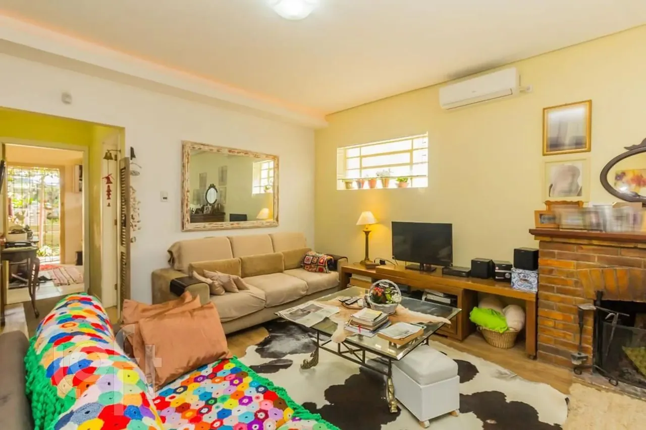 Casa à venda em Vila Assunção com 90 m², 2 quartos, 3 vagas