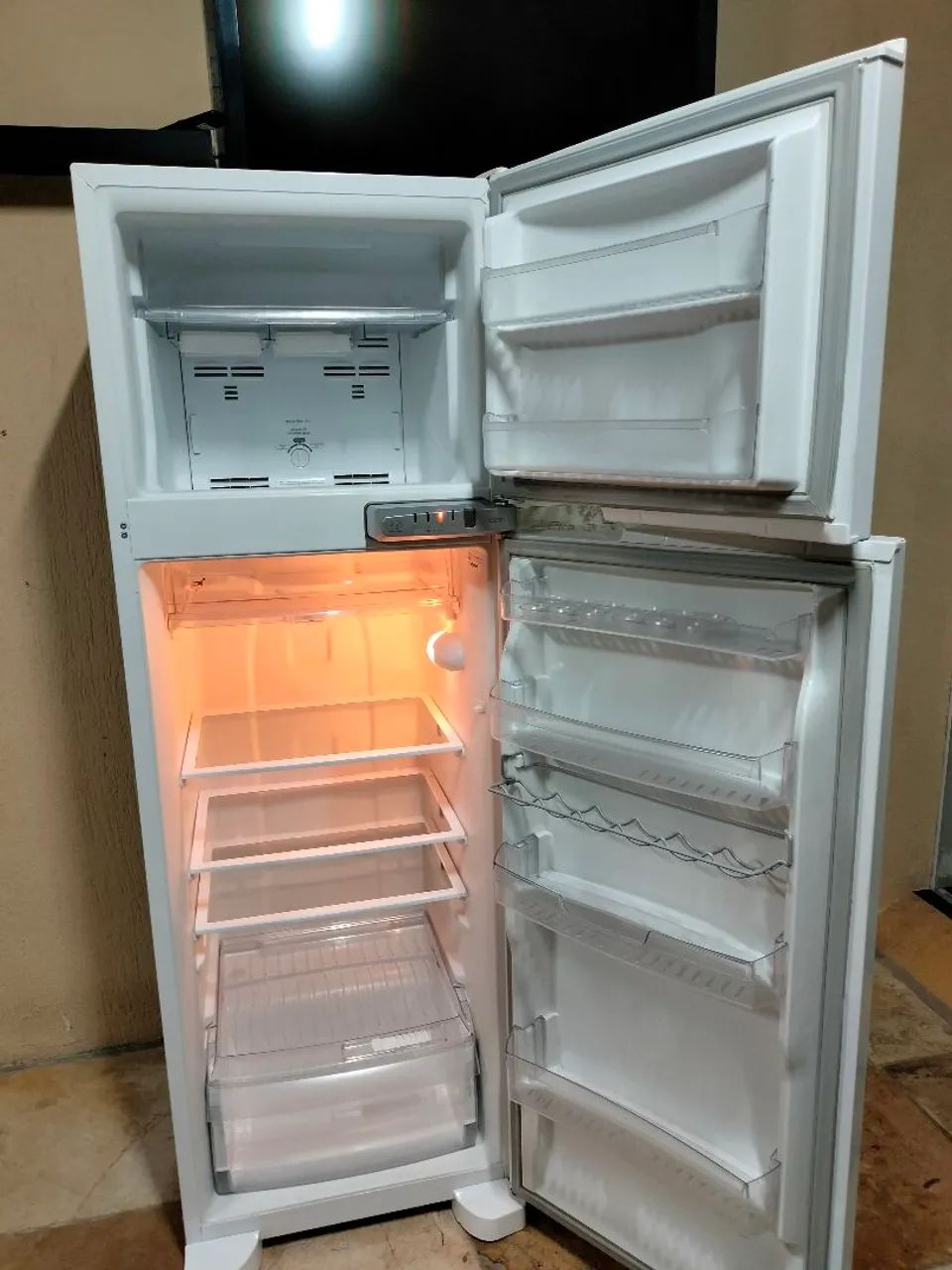 Geladeira Brastemp Frost Free 380 litros.  - Foto 5