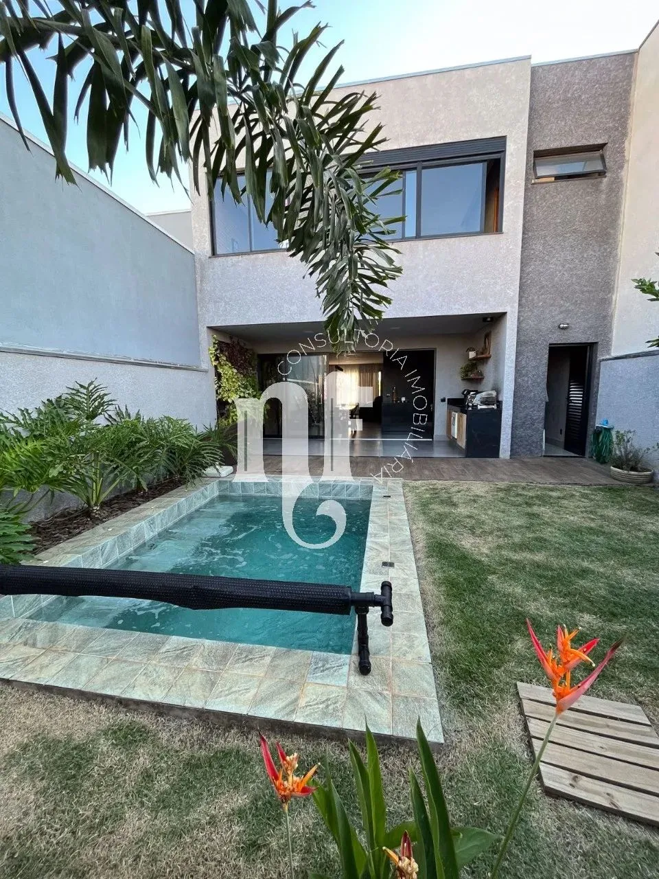 PAULÍNIA - Casa de Condomínio - VILA MONTE ALEGRE