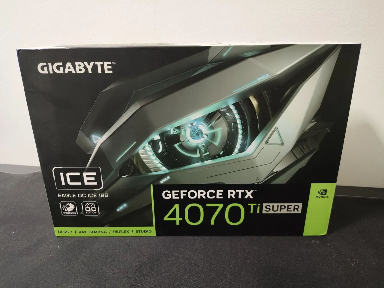 Placa de Vídeo Gigabyte GeForce RTX 4070 Ti SUPER Eagle OC ICE 16G