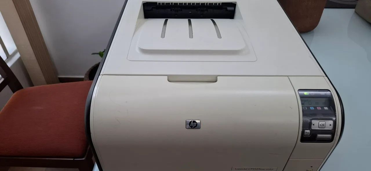 Impressora hp laserjet CP1525nw color usada - Foto 3
