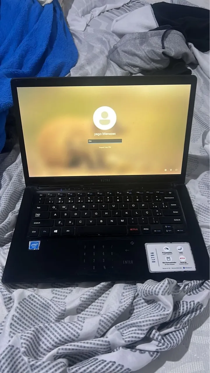 Notebook Ultra - Tela 14" e Intel Core i3