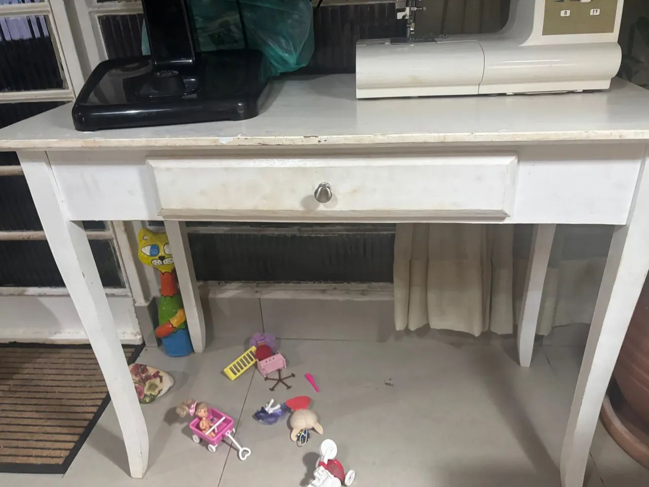 Mesa de Escritório Branca com Gaveta - Foto 3