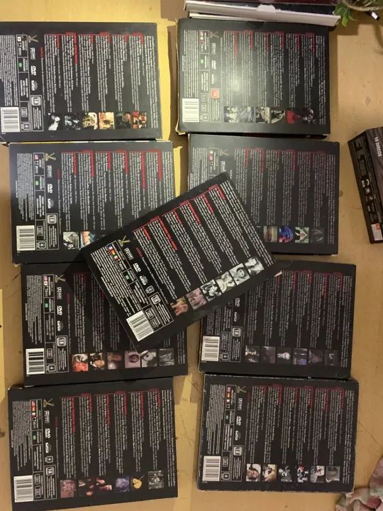 Coleção Obras-Primas do Terror Versátil - Vol. 1 ao Vol. 9 - Foto 2