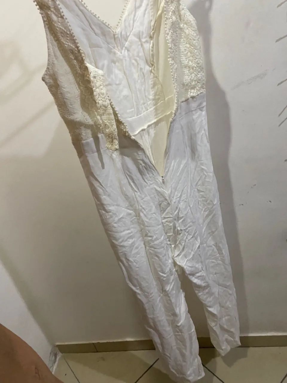 Macacão Branco com bege - Foto 4