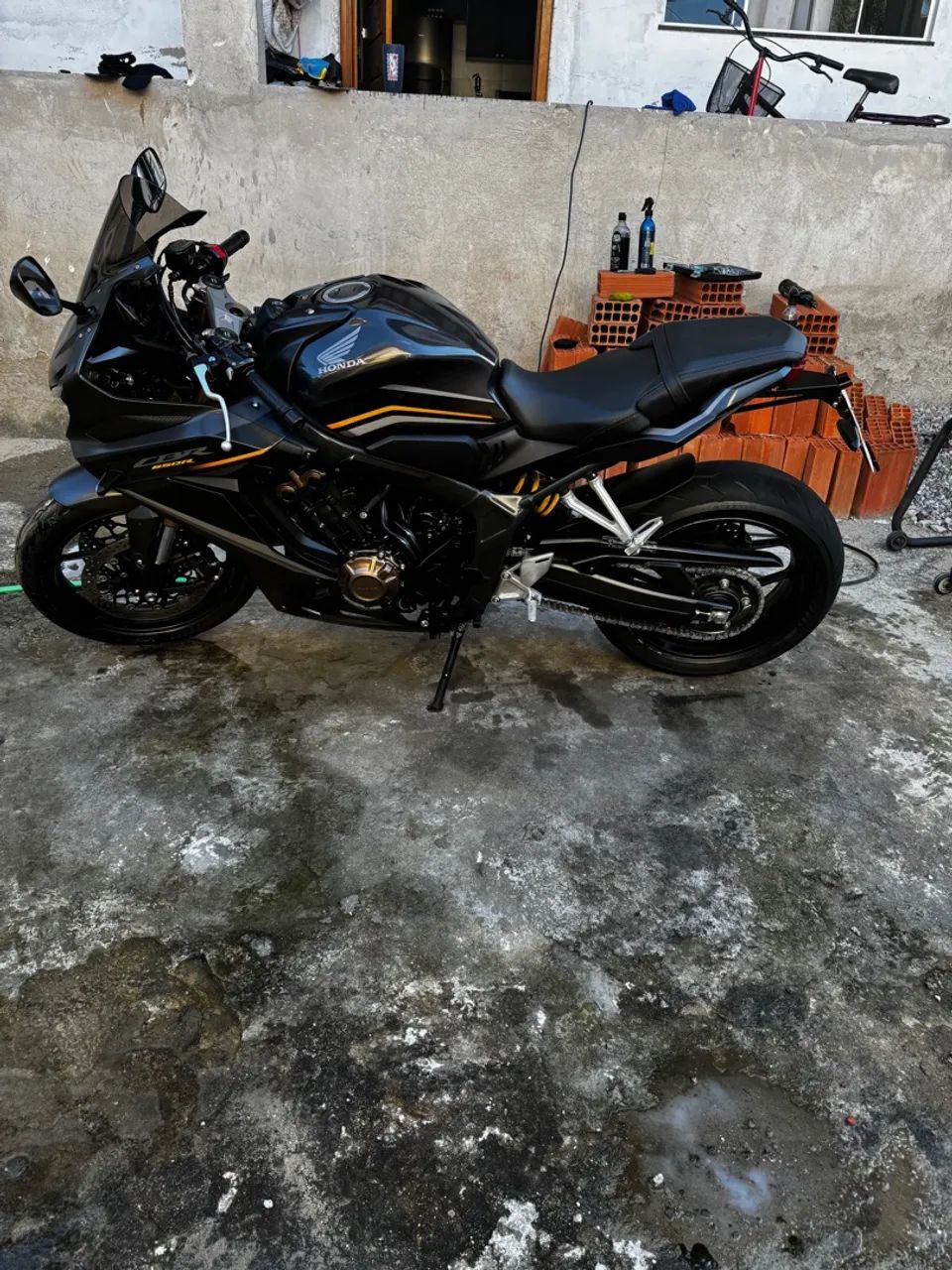 CBR650R Cinza 2023 - Foto 3