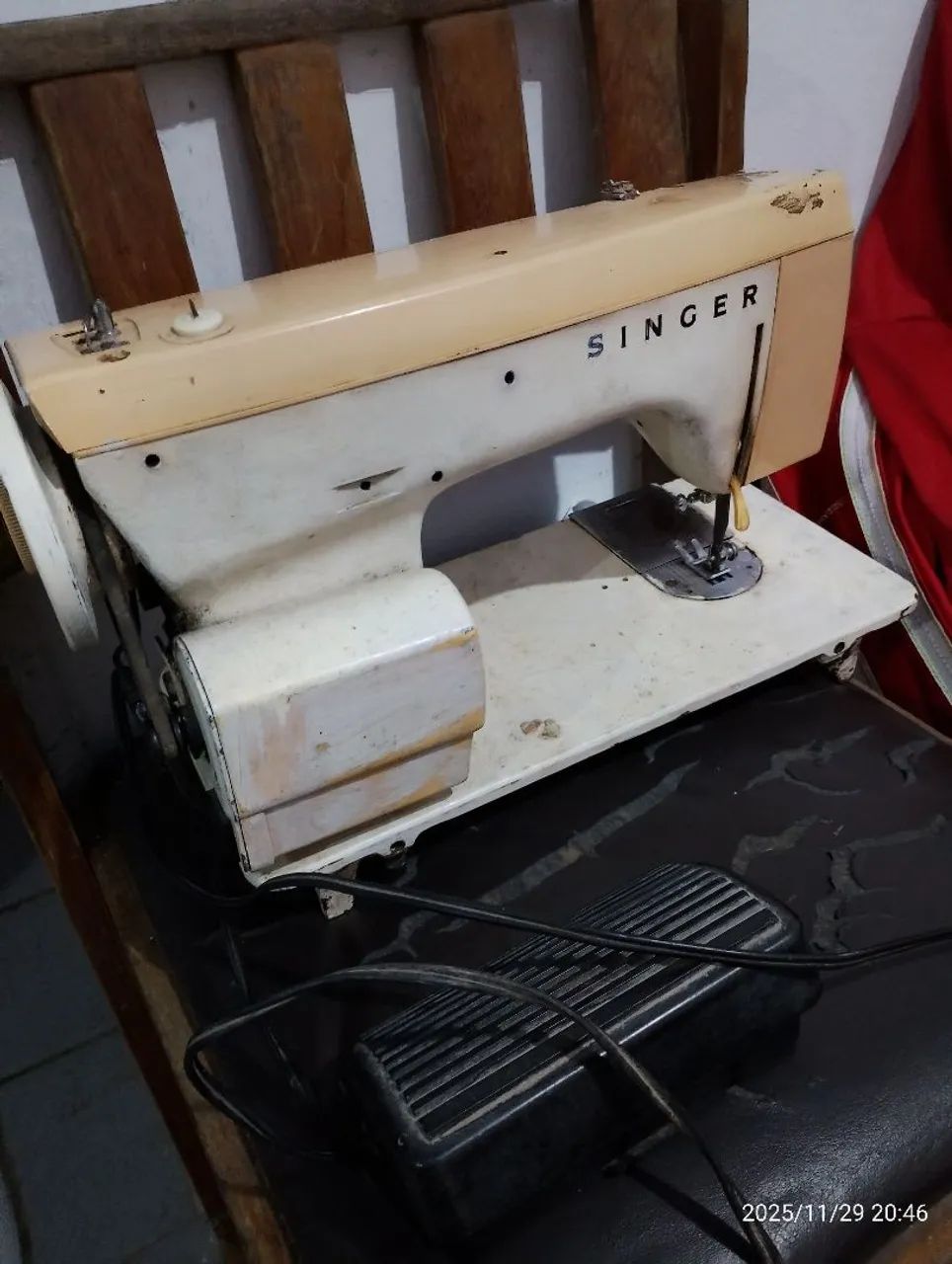 Sewing machine64573481306498121