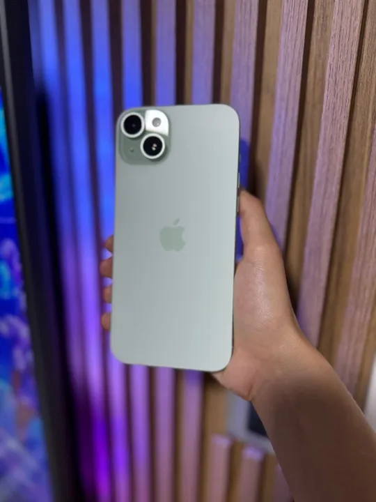 iPhone 15 Plus 