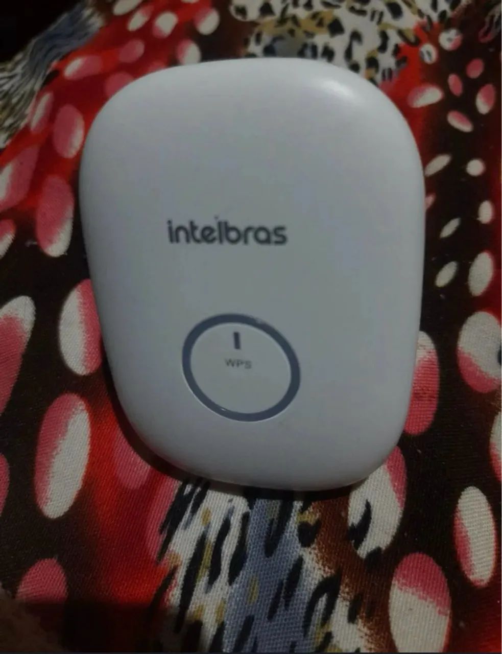 Repetidor Intelbras Wi-Fi com caixa