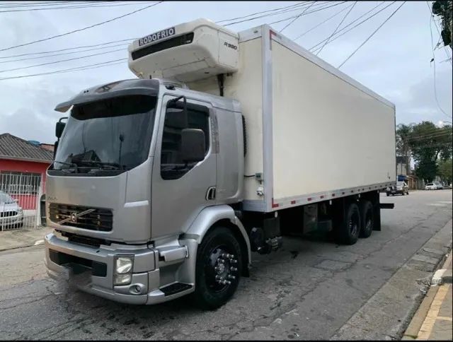 Volvo VM 260 2012 Baú Refrigerado - Foto 2