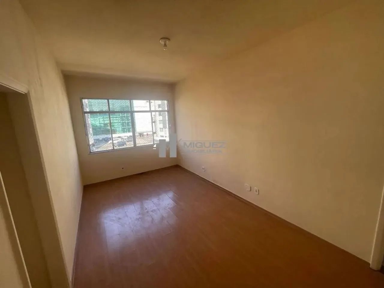 Apartamento para alugar debruçado no Shopping Tijuca! Sala 2 quartos com 1 vaga! - Foto 5