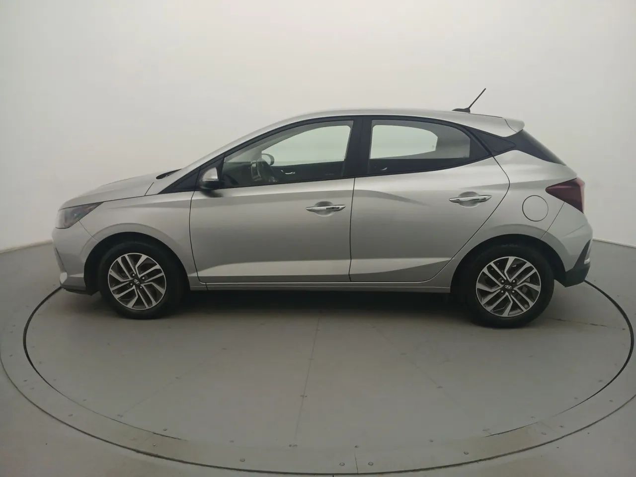 Hyundai HB20 Limited 1.0 Flex 12V Mec., foto 2 de 18