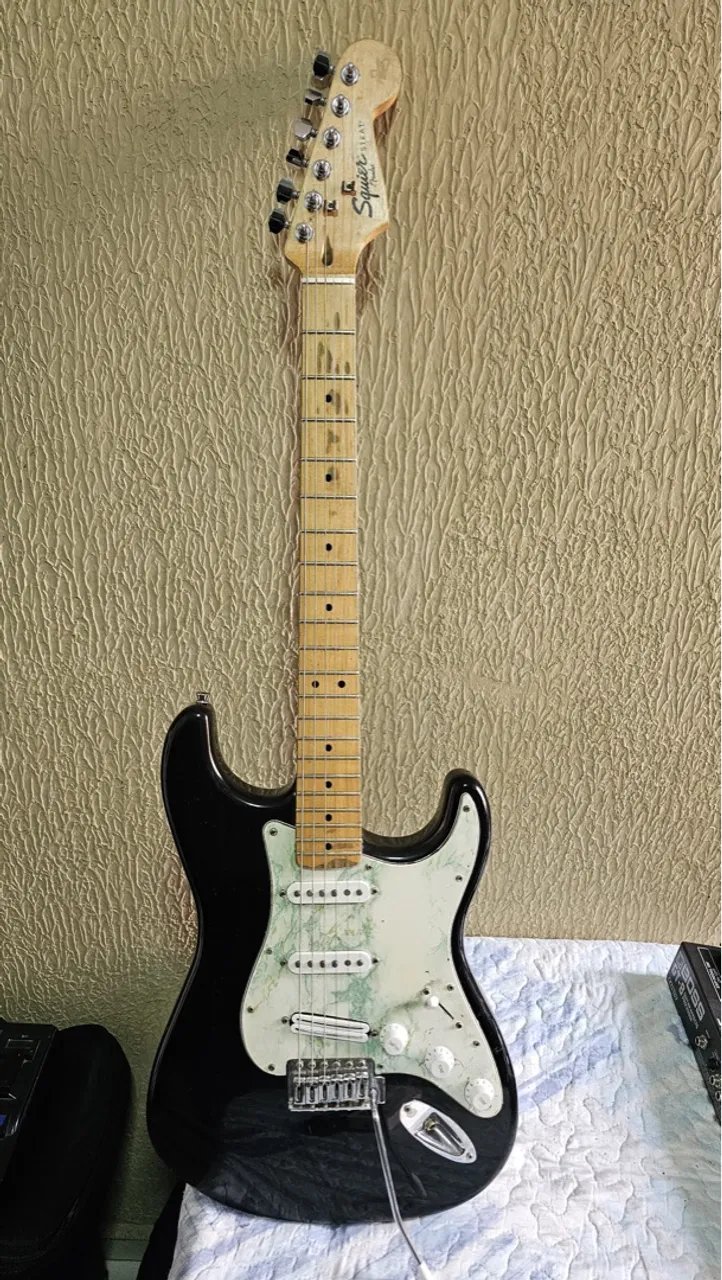 Fender Squier Cap Malagolli Guitarra