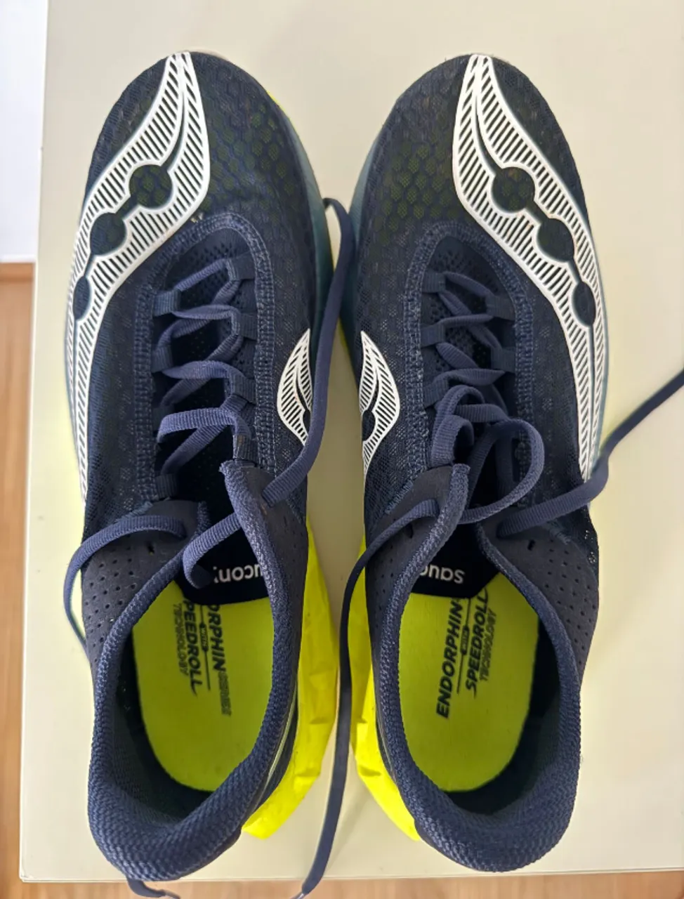 Tenis Saucony Endorphin Pro 4