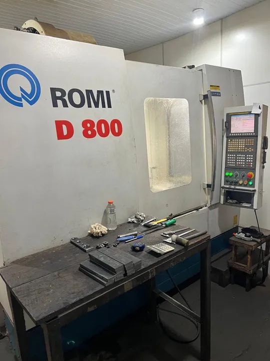 Centro de Usinagem Romi D 800 - pouco uso 
