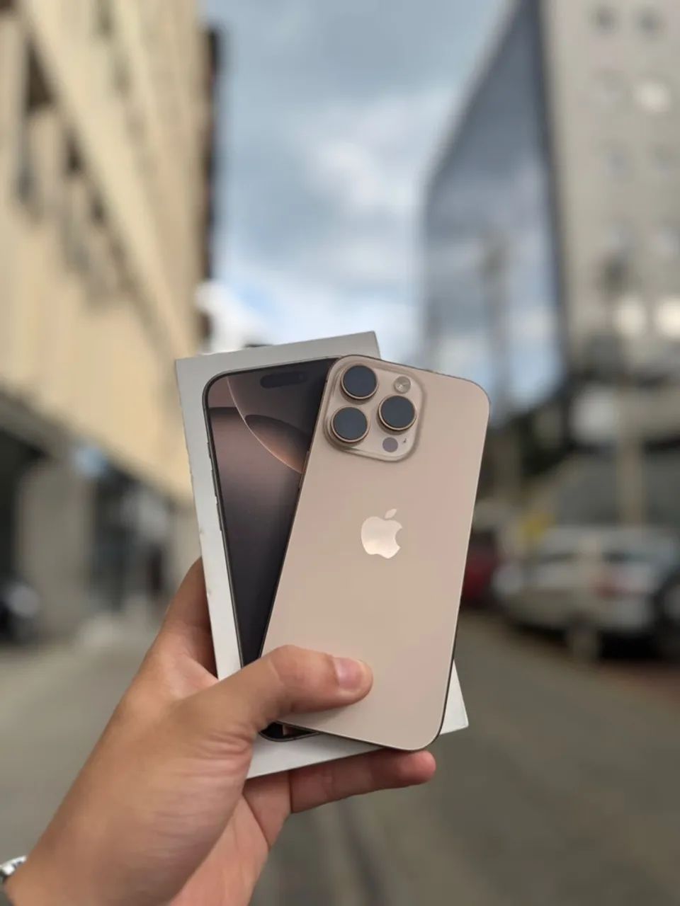 iPhone 16 Pro com 11 meses de garantia Apple  - Foto 2
