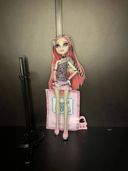 Boneca Monster High Rochelle Goyle