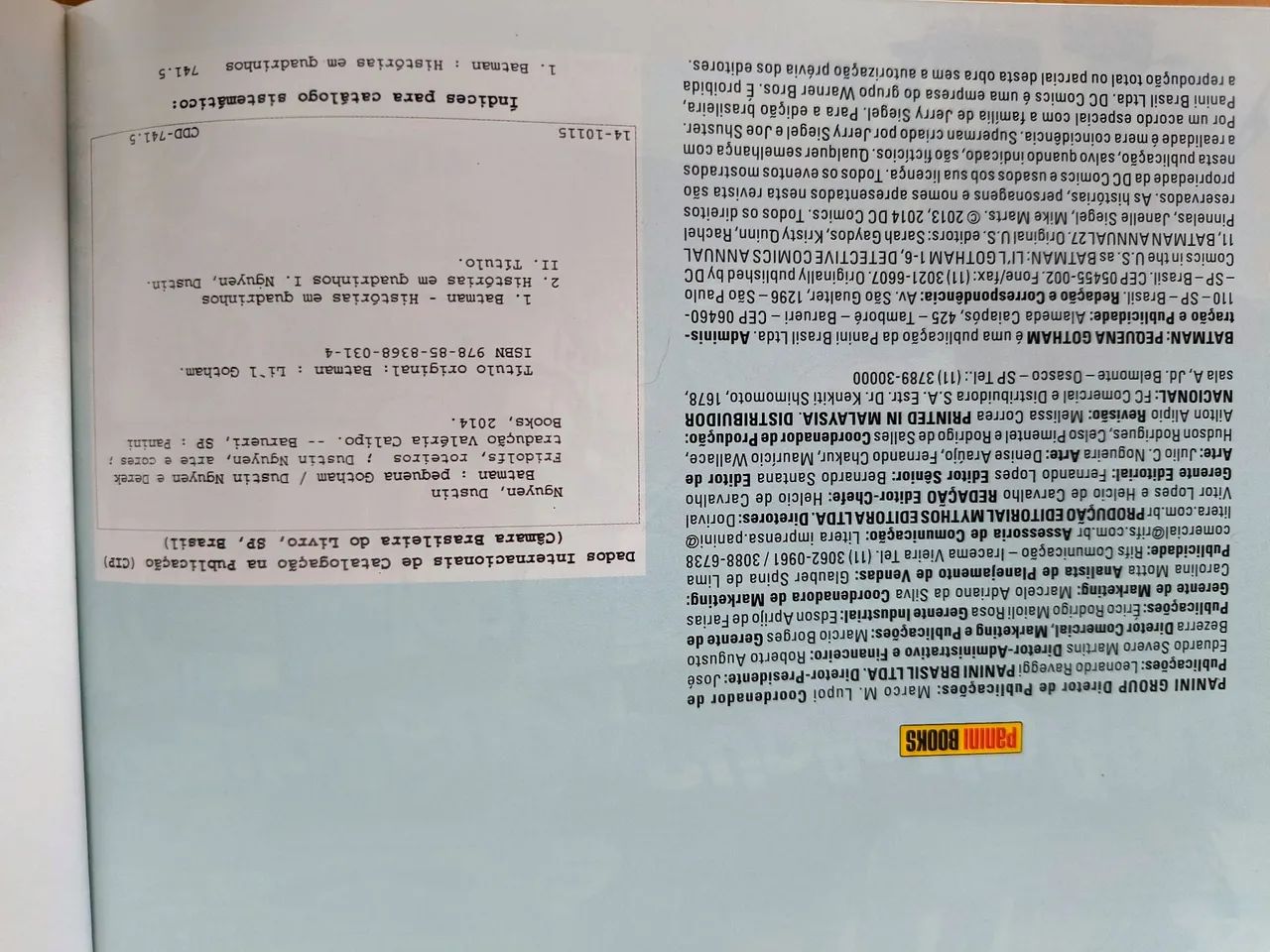 BATMAN A PEQUENA GOTHAM <br>História em quadrinhos <br>LIVRO CAPA DURA 125 PAGINAS<br>NOVO<br>2014 - Foto 4