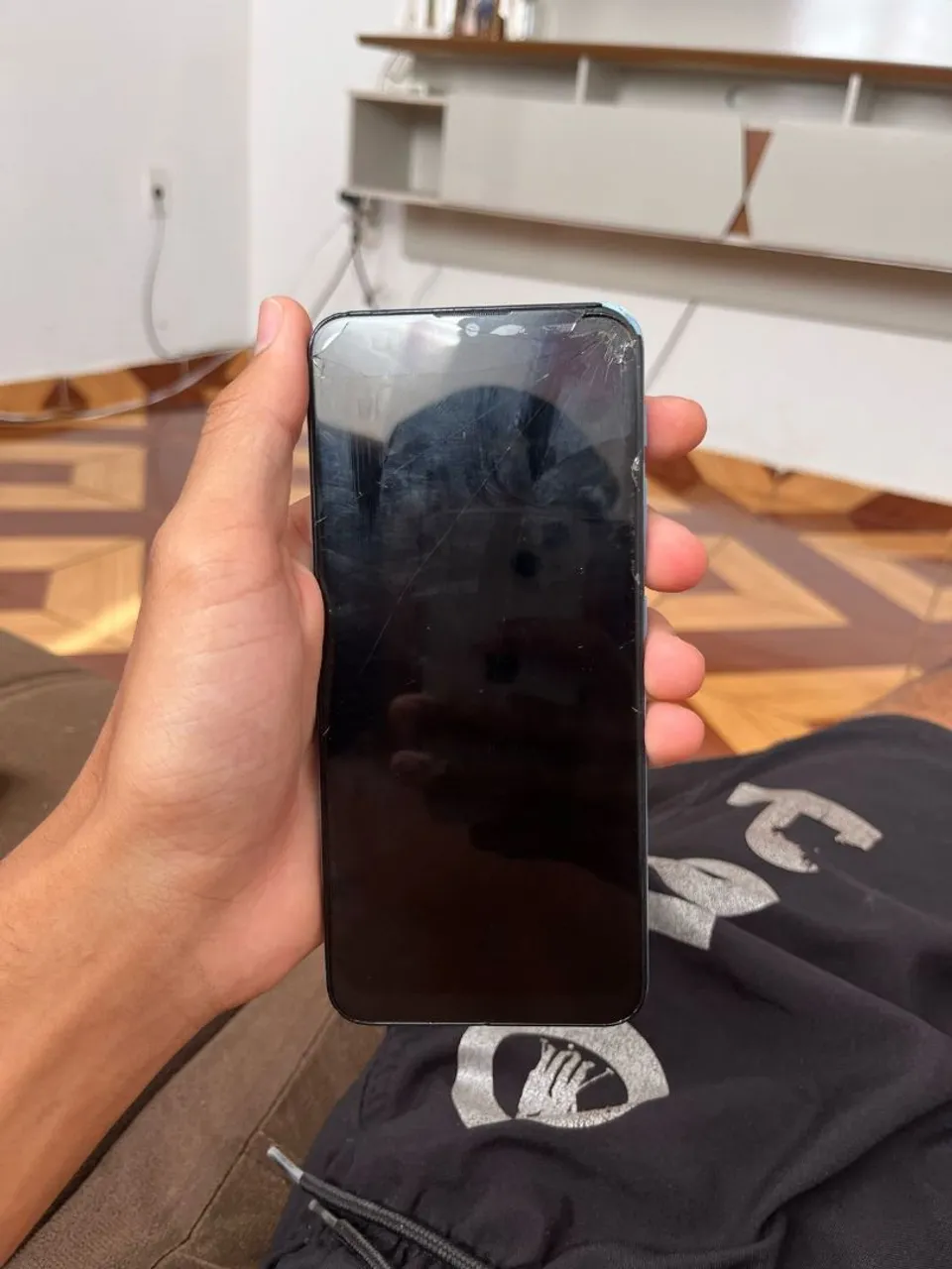 Moto G20 tela quebrada, porém funcionando td certinho