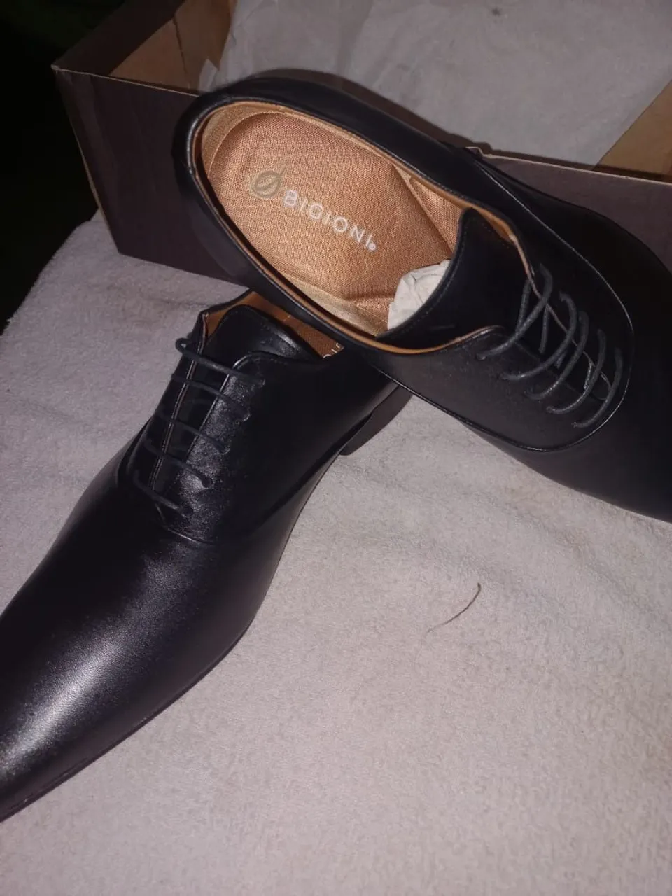 Sapatos sociais de couro preto