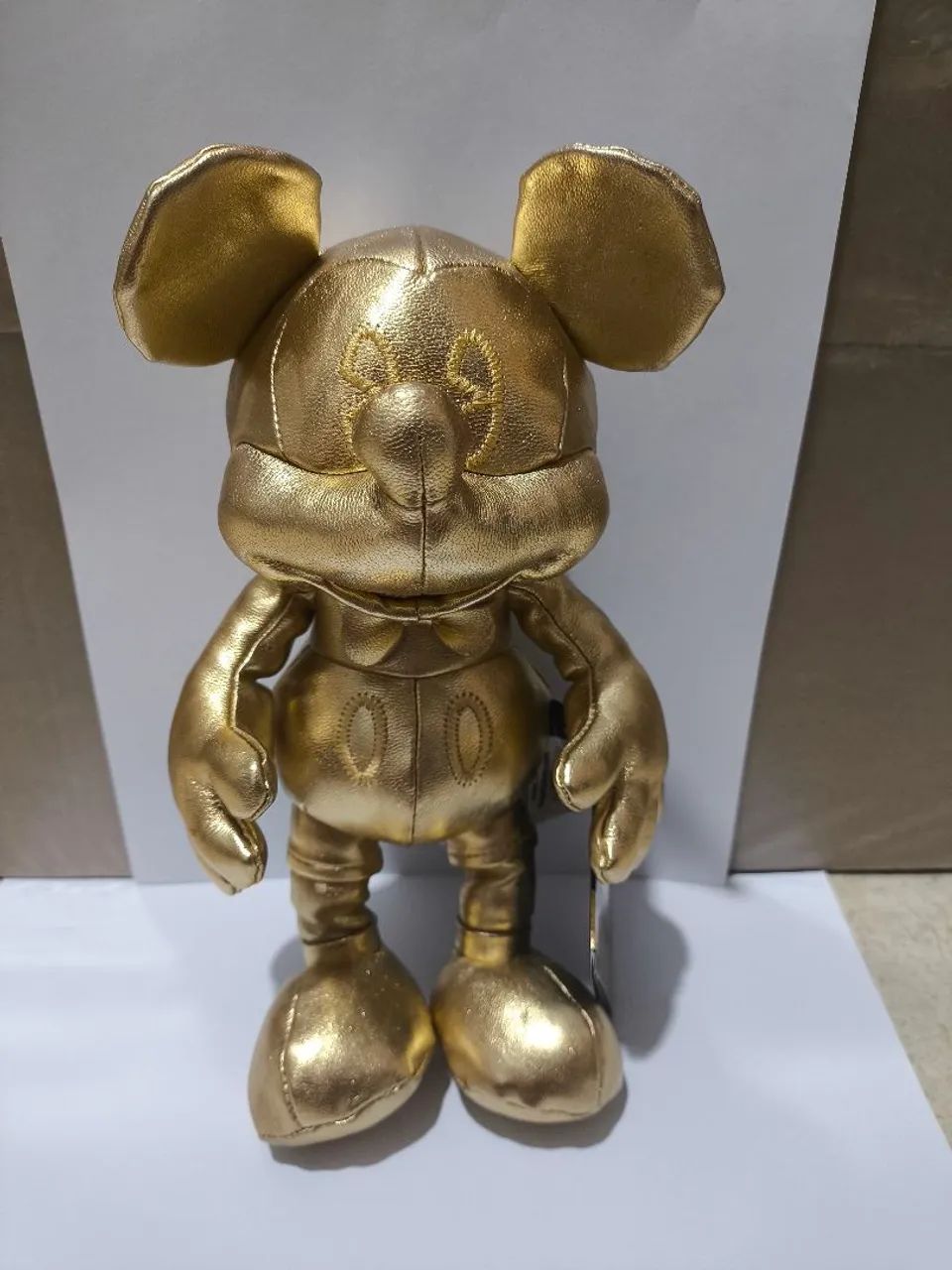 Pelúcia Mickey Gold Disney 90 anos