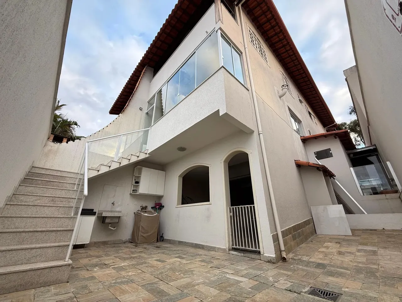 CASA TRIPLEX NO SANTA AMÉLIA | 03 BANHOS | SUITE | 03 QUARTOS