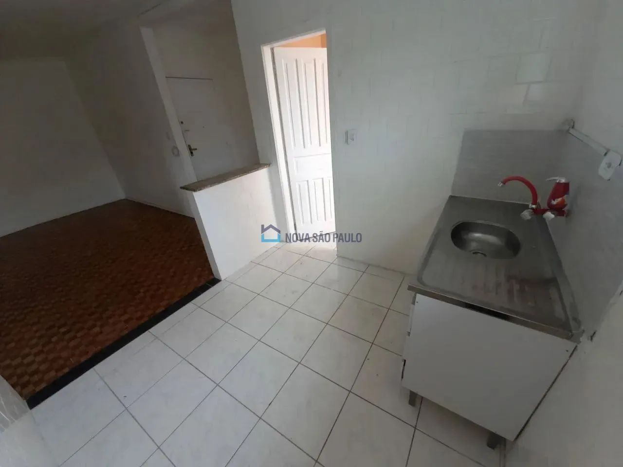 Casa assobradada para locação! A 15 minutos a pé do metrô São Judas! - Foto 3