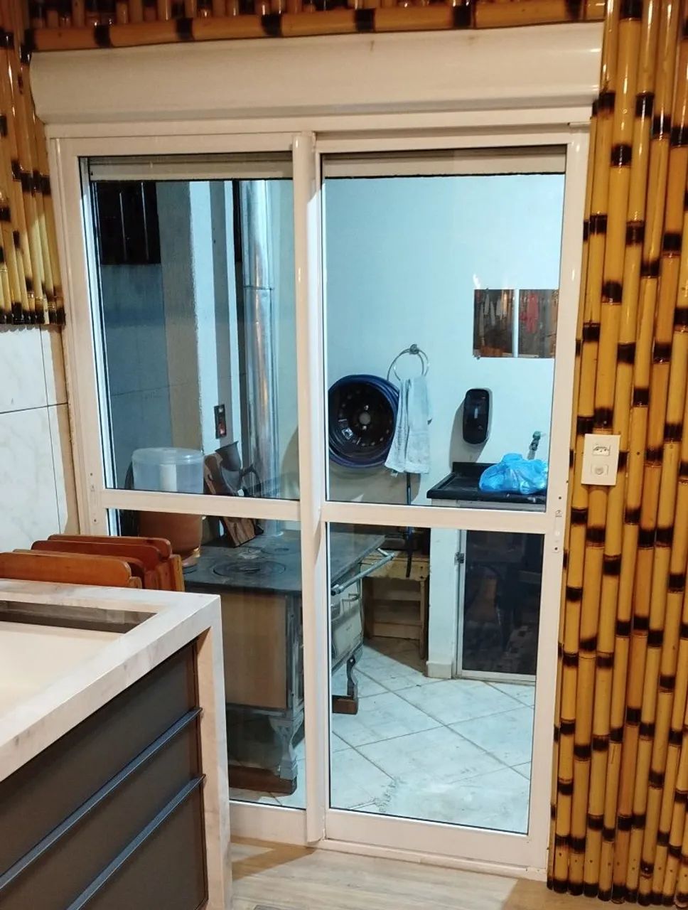 Porta com persiana integrada  - Foto 2