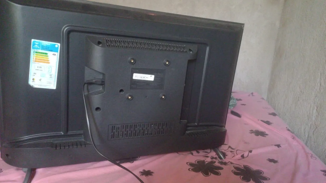 TV Philco 3 meses de uso