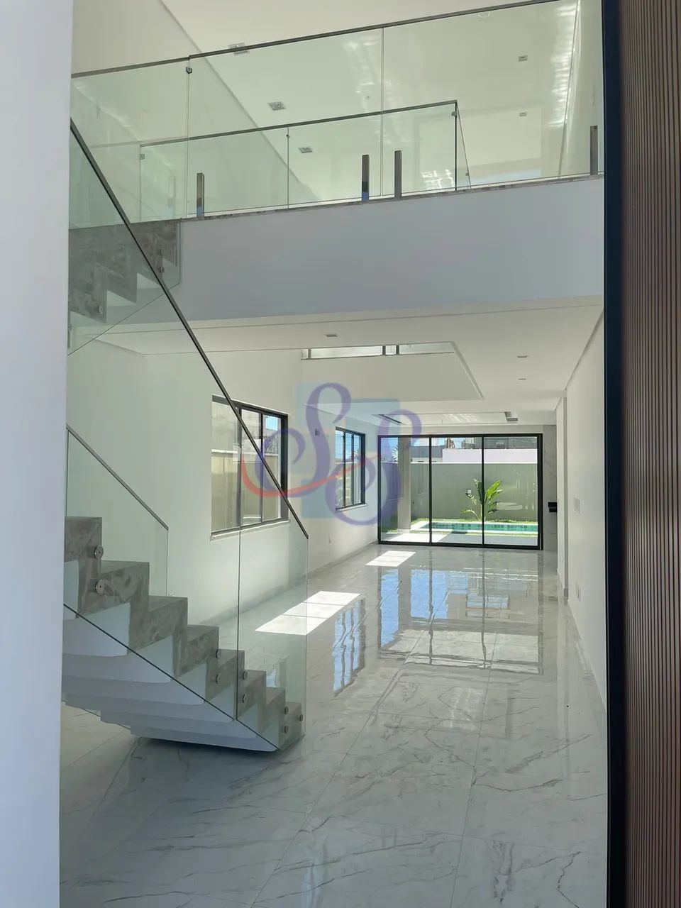 Linda casa com 4 suítes e piscina privativa na Cidade Alpha - Foto 4