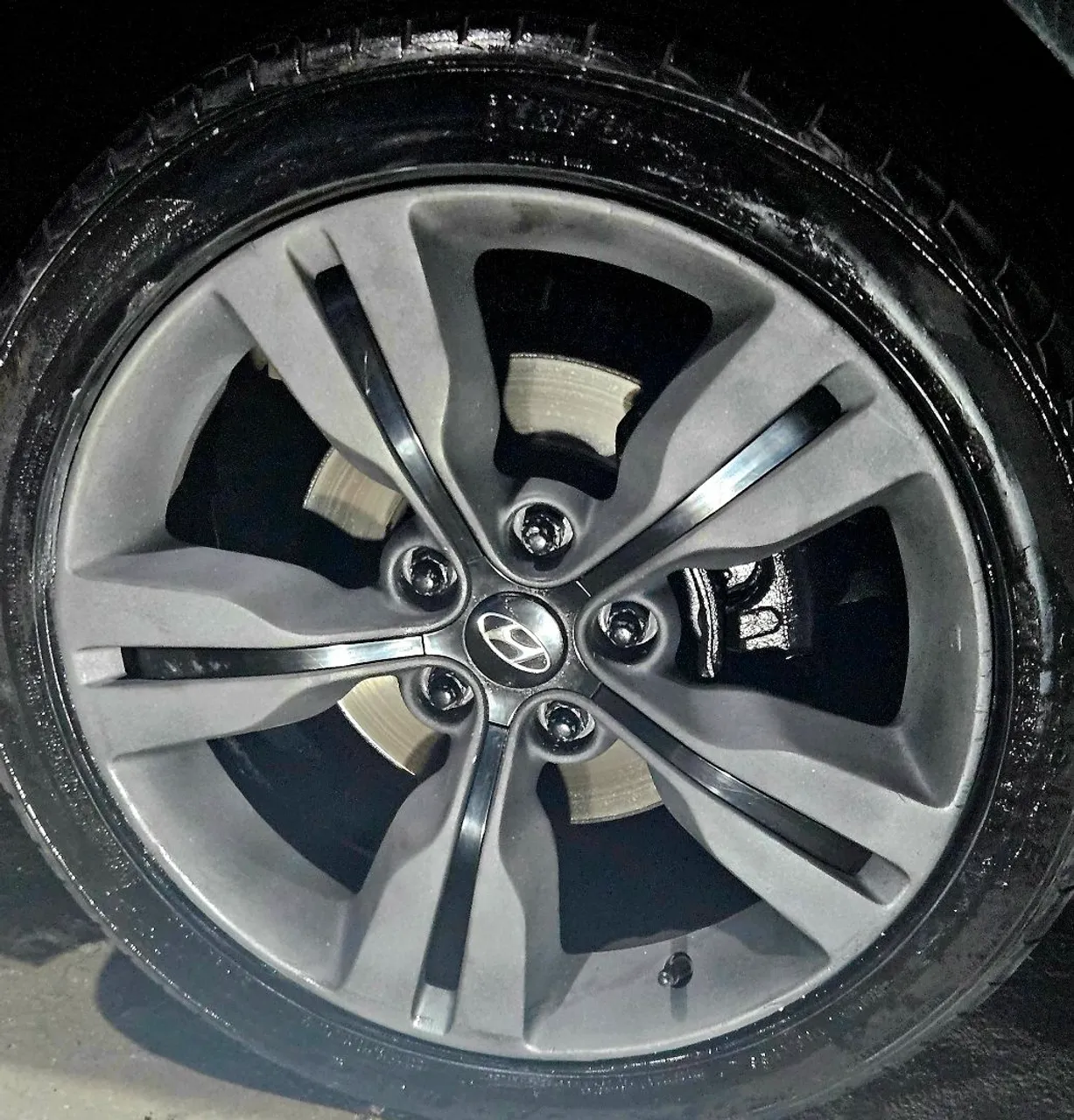 Rodas de liga leve Hyundai - Aro 18 sem pneu