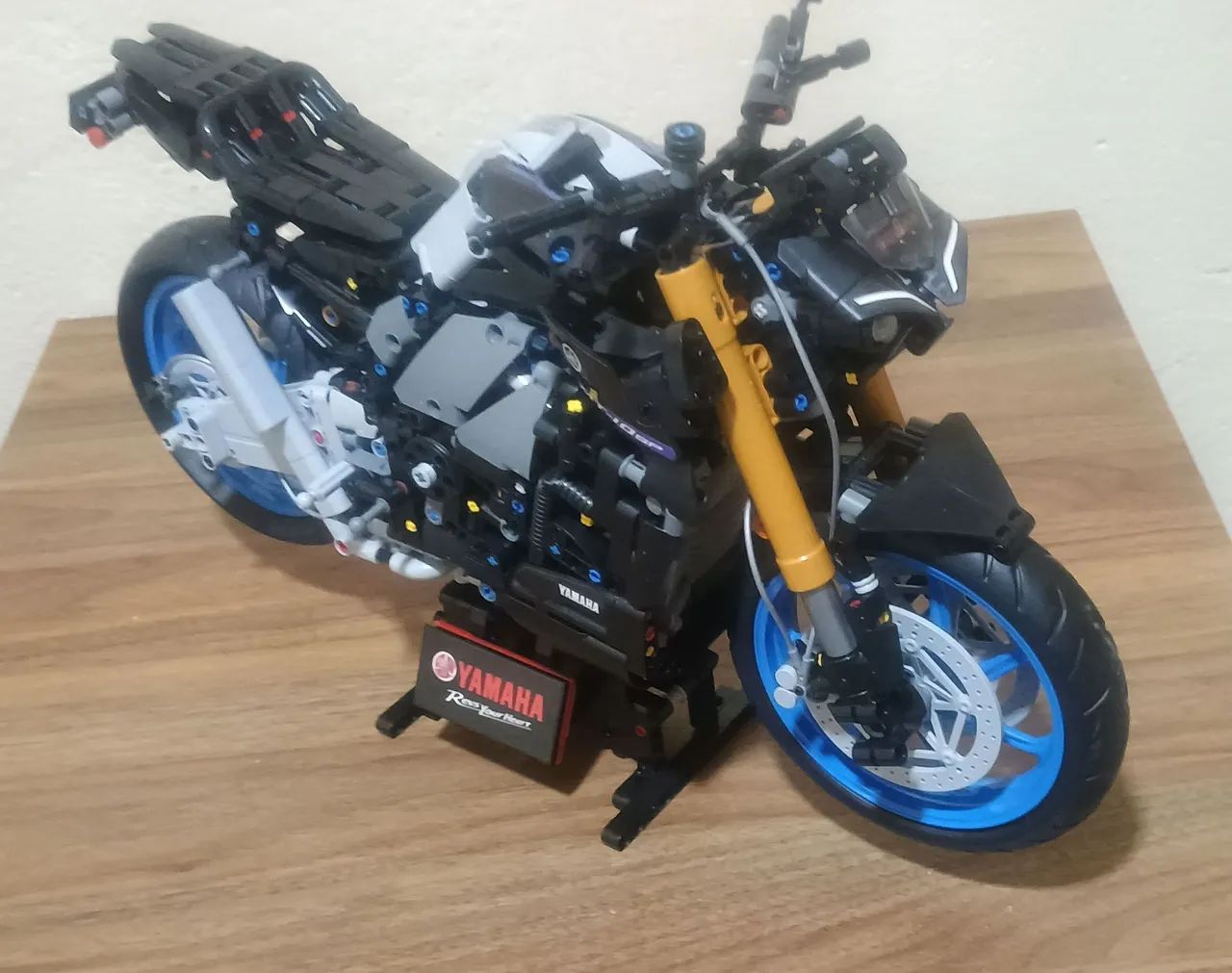 YAMAHA MT10 "LEGO GENERICO"