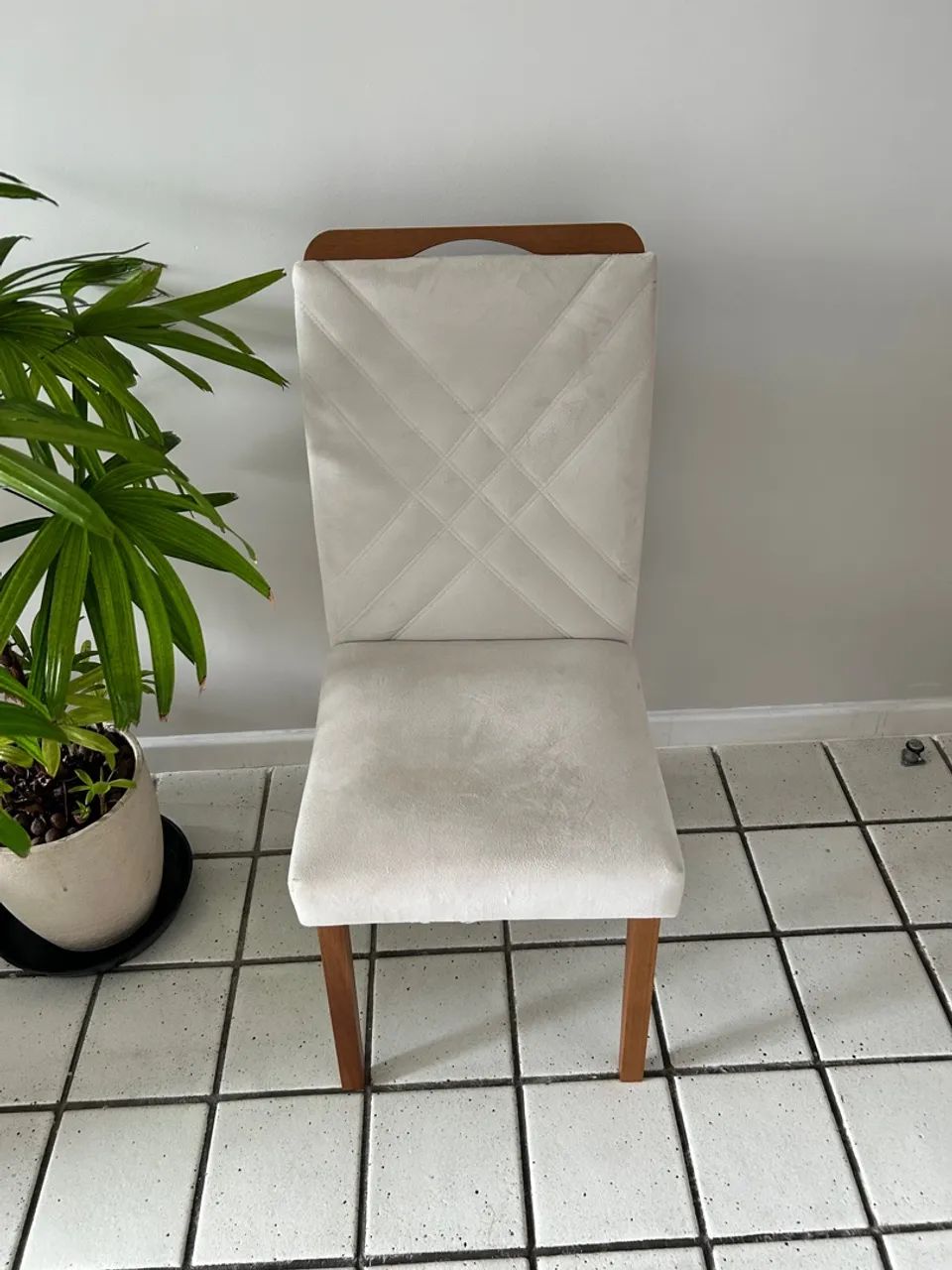Cadeira de Jantar Estofada - Elegância e Conforto - Bancos e Cadeiras ...