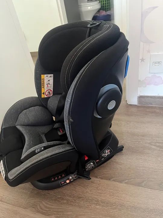 Cadeira de Carro Usada marca  Chicco Seat4Fix 0-36kg ISOFIX Giro 360° - Foto 4