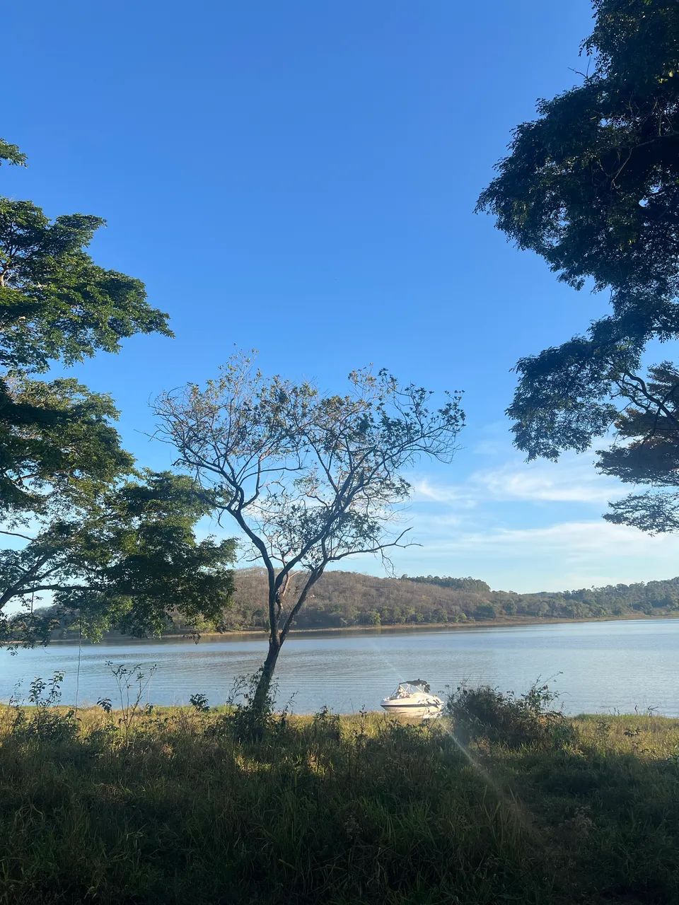 Terreno à beira do lago em Carmo do Cajuru