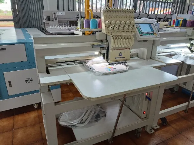 Maquina de Bordar 1 Cabeças 12 Agulhas