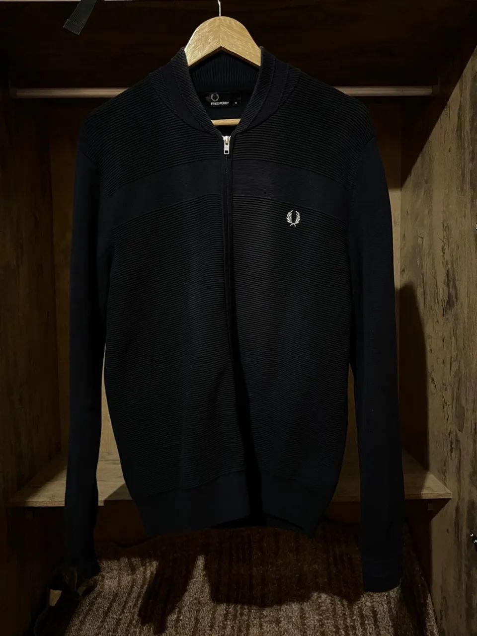 Jaqueta Fred Perry tamanho M  - Foto 2