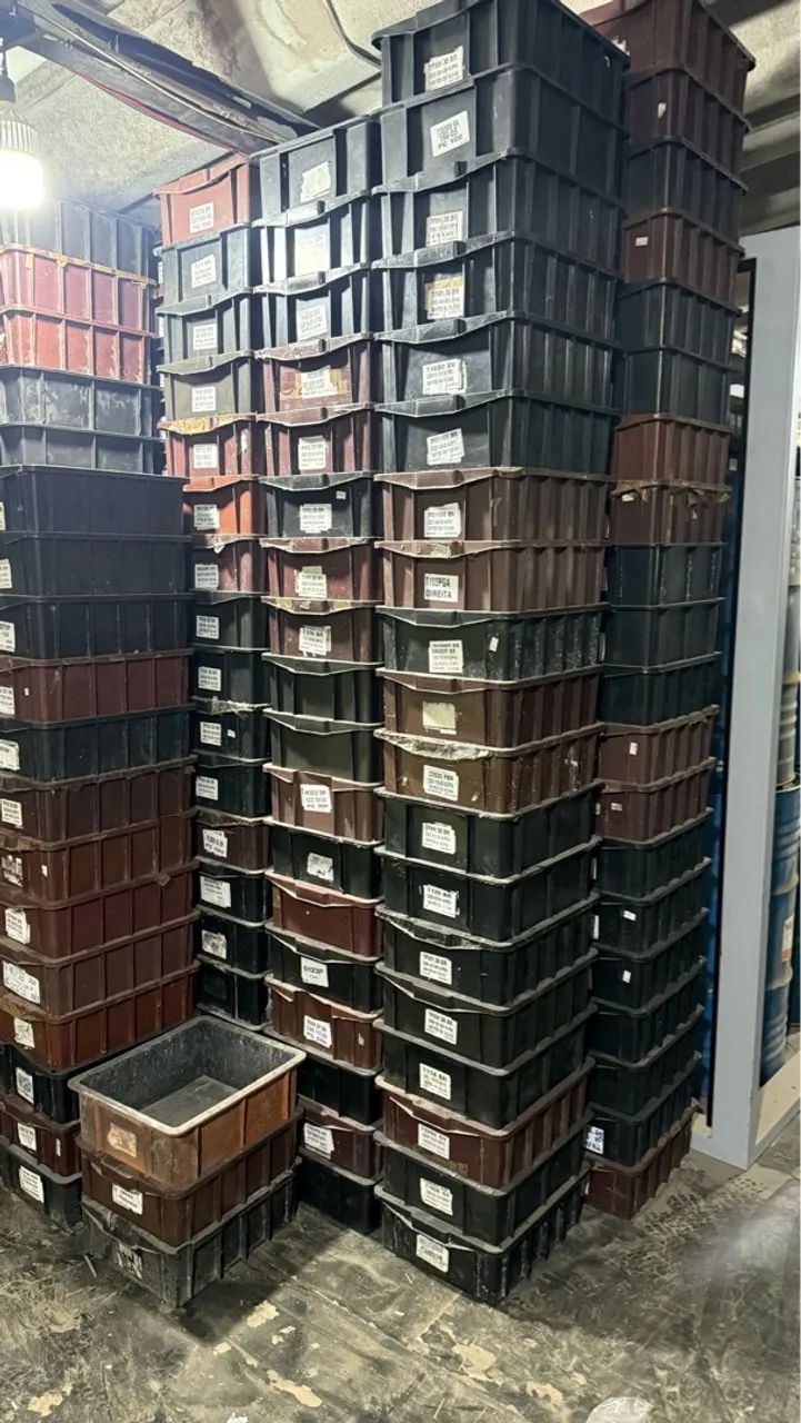 Caixas plásticas para estoque resistente empilhável