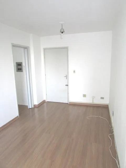 Apartamento com 1 dormitório para alugar, 42 m² por R$ 700,00/mês - Cristal - Po