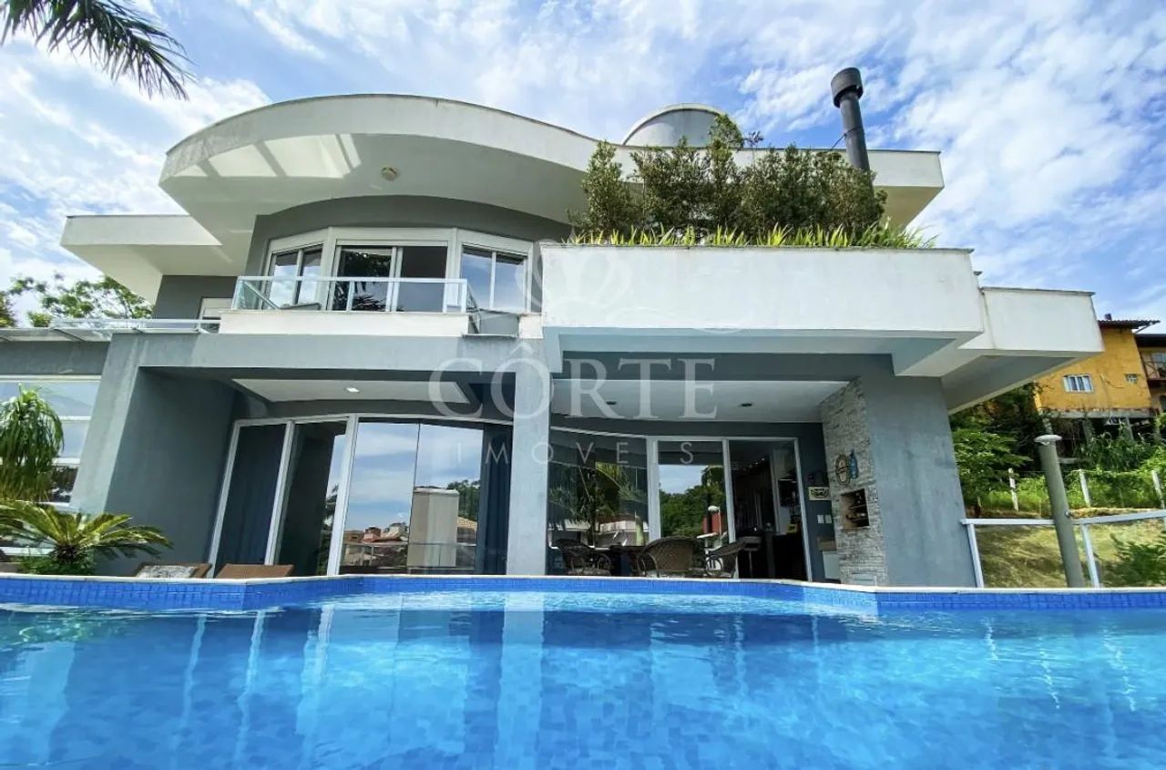 Casa em condominio com 3 Suítes - St. Antonio de Lisboa