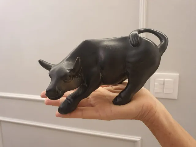 Estatueta Touro de Wall Street - Preto