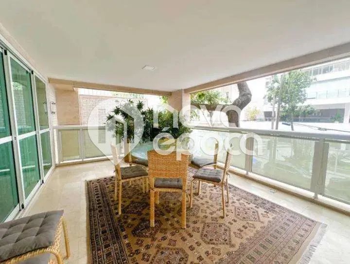 Leblon | Apartamento 4 quartos, sendo 2 suites - Foto 4