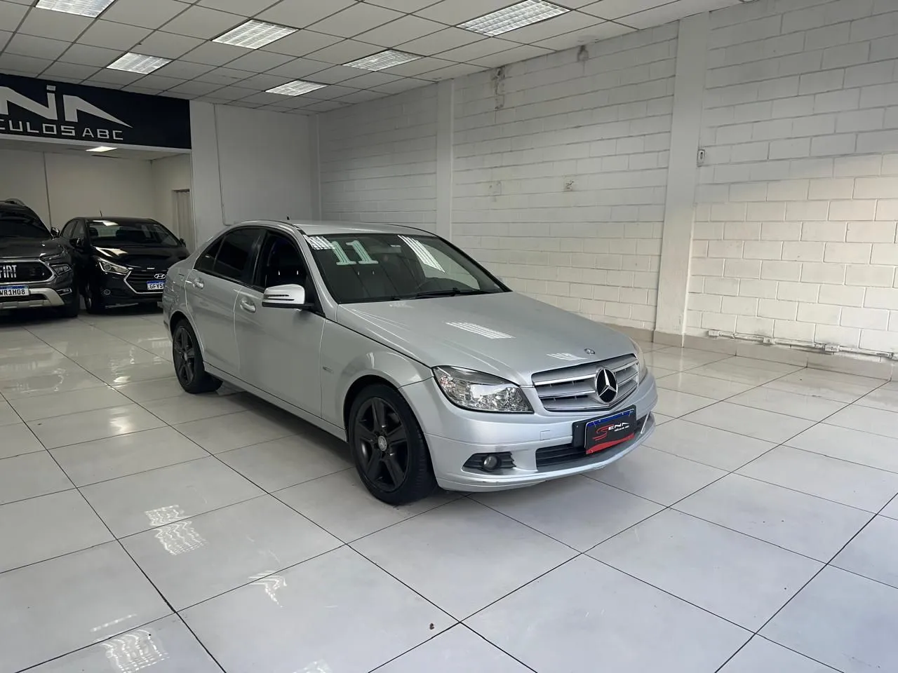 MERCEDES-BENZ C-180 2011 Usados e Novos