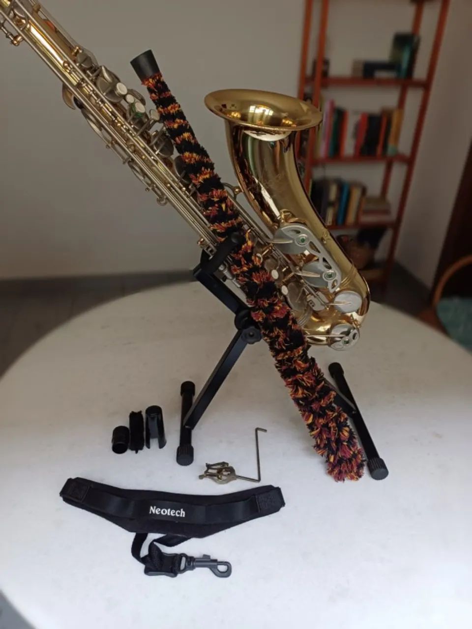 Saxofone Tenor Selmer Aristocrat TS600 com Acessórios - Foto 4