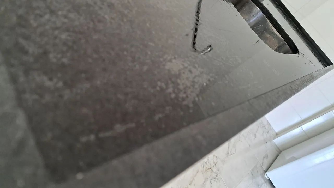 Granito Pedra para pia + rodabanca + cuba + mão francesa - Foto 2