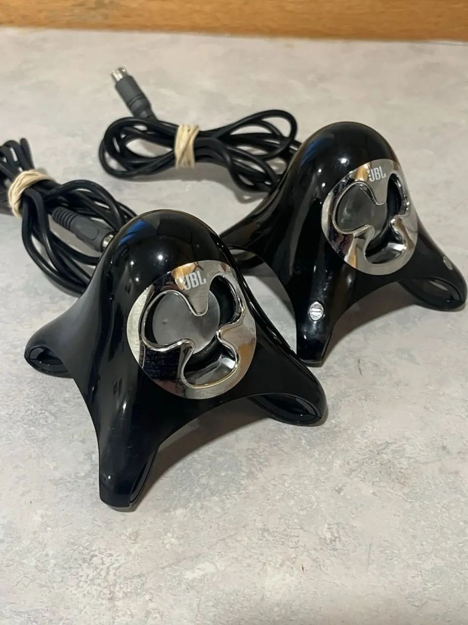 Caixas de som JBL Creature III Equipamentos e Acessórios de Som